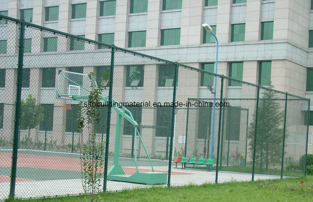 Chainlink Fence/Sports Field Fence/ Security Fence/Safe Guard Fence/Chain Link Wire Mesh